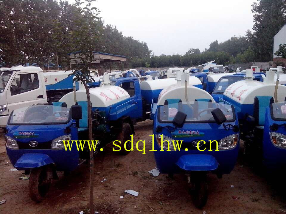 廣東汕頭市吸糞車(chē)吸污車(chē)價(jià)格