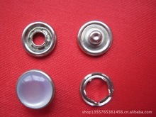 阿里巴巴平臺上的爪扣批發與供應 服裝飾品與衛生潔具的多領域應用